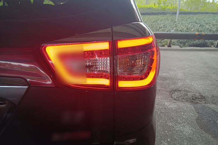 Used BYD S7 2015 2.0T Upgraded Automatic Luxury Version Exterior 1