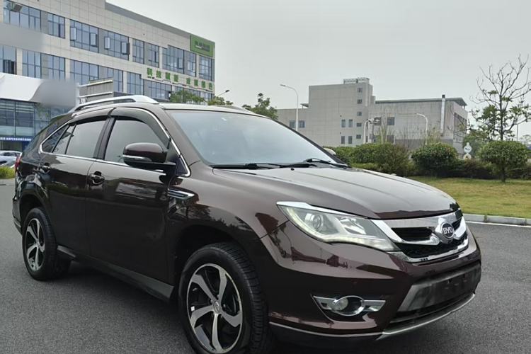 Used BYD S7 2015 2.0T Upgraded Automatic Luxury Version Exterior 1