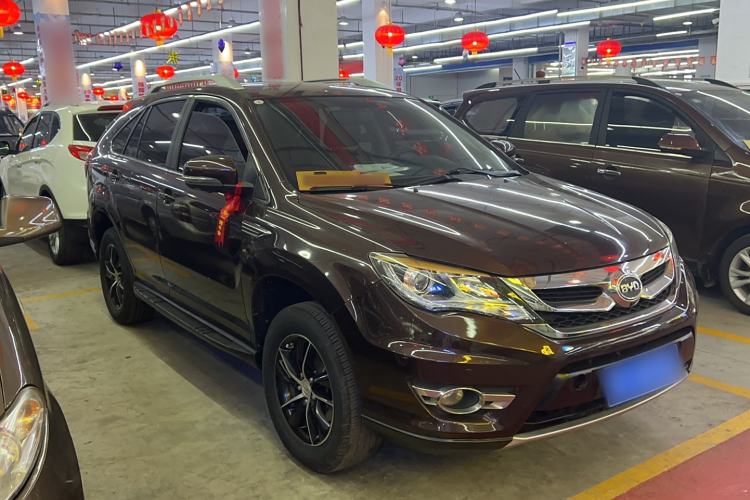 Used BYD S7 2015 1.5T Upgraded Manual Luxury Model Exterior 2