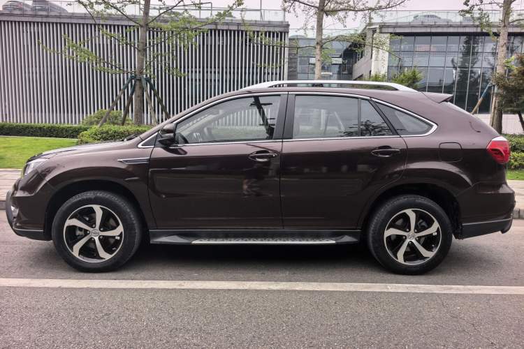 Used BYD S7 2015 2.0T Upgraded Automatic Luxury Version Exterior 7