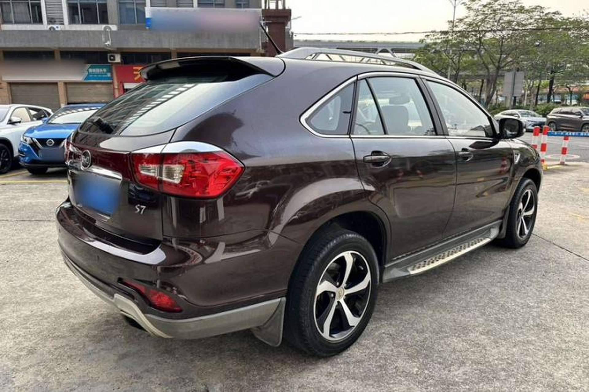 Used BYD S7 2015 2.0T Upgraded Automatic Luxury Version Exterior 7