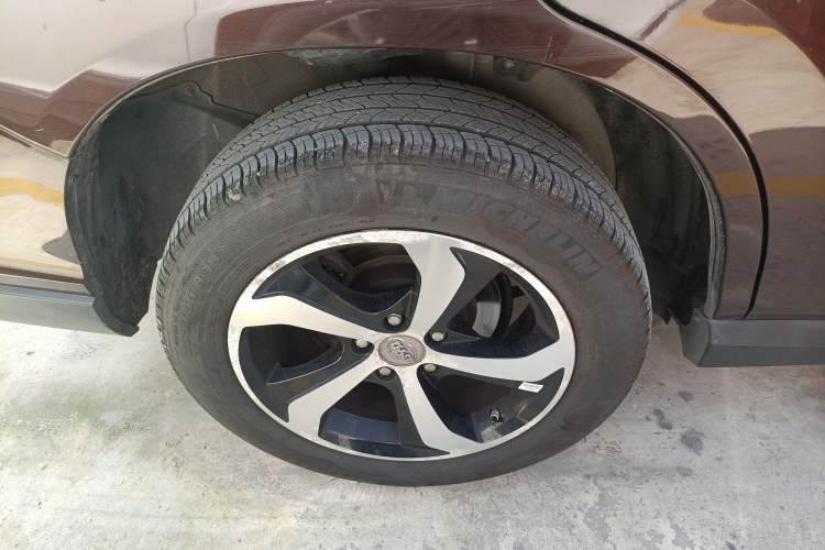 Used BYD S7 2015 2.0T Upgraded Automatic Flagship Version Exterior 8