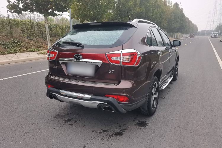 Used BYD S7 2015 2.0T Automatic Prestige Model Exterior 8