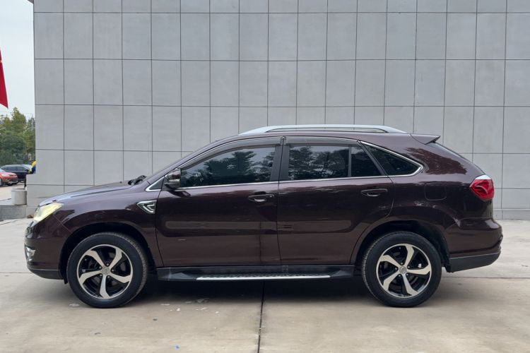 Used BYD S7 2015 2.0T Upgraded Automatic Luxury Version Exterior 8