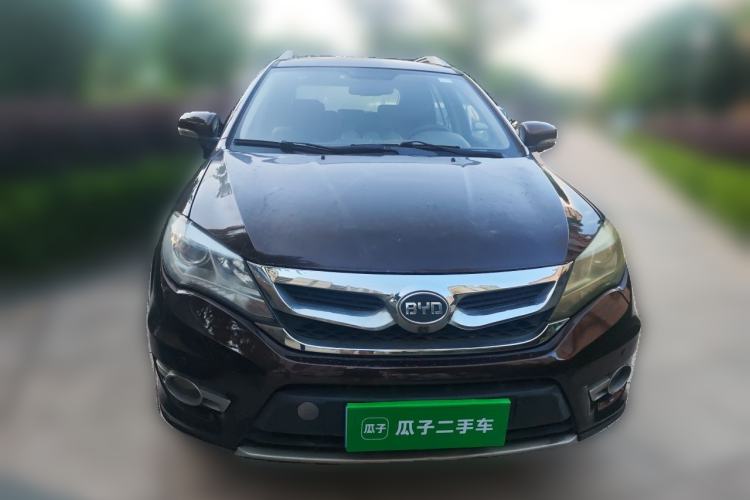 Used BYD S7 2015 2.0T Upgraded Automatic Luxury Version Front