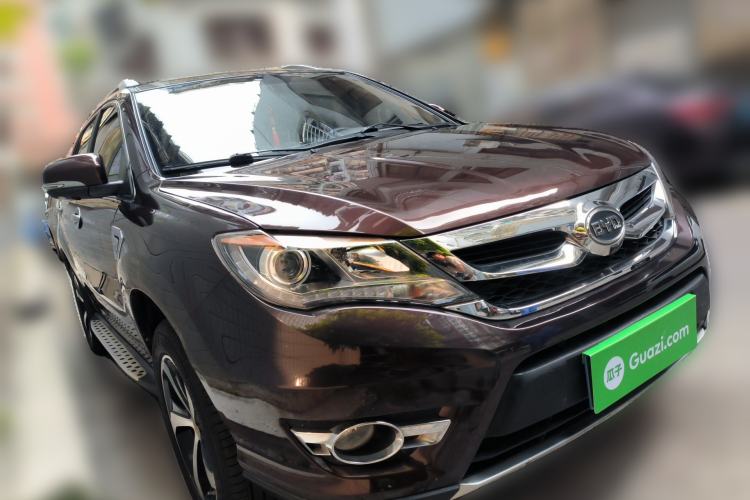 Used BYD S7 2015 2.0T Automatic Prestige Model Front Right 45 Deg
