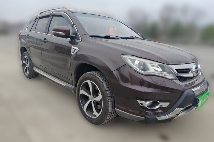 Used BYD S7 2015 2.0T Automatic Flagship Edition Front Right 45 Deg