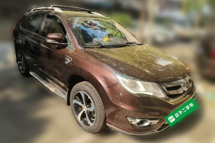 Used BYD S7 2015 2.0T Upgraded Automatic Luxury Version Front Right 45 Deg