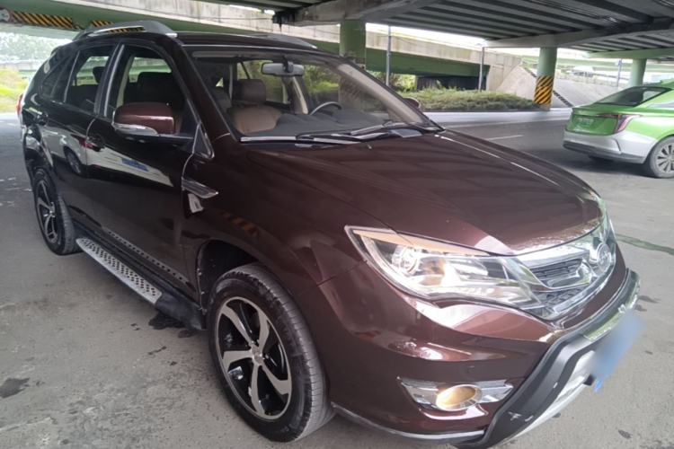 Used BYD S7 2015 2.0T Upgraded Automatic Luxury Version Front Right 45 Deg