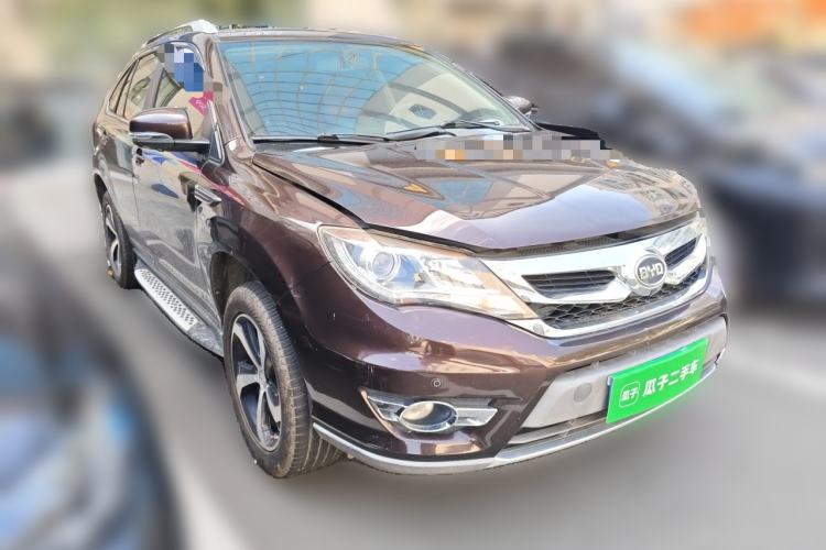 Used BYD S7 2015 2.0T Upgraded Automatic Luxury Version Front Right 45 Deg