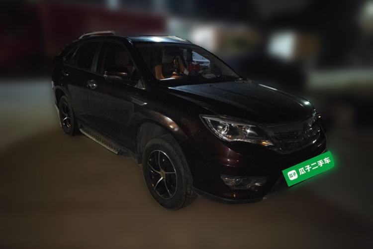 Used BYD S7 2015 1.5T Manual Luxury Model Front Right 45 Deg