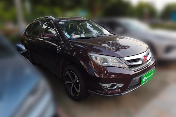 Used BYD S7 2015 2.0T Automatic Flagship Edition Front Right 45 Deg
