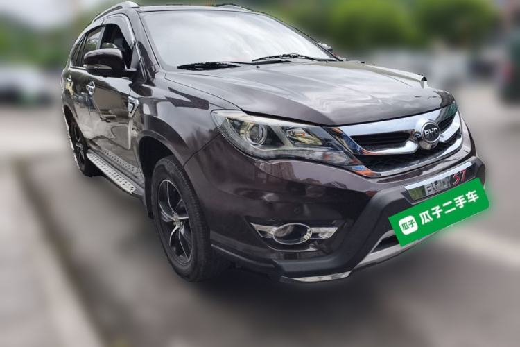 Used BYD S7 2015 1.5T Upgraded Manual Luxury Model Front Right 45 Deg