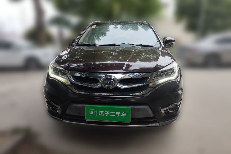 Used BYD S7 2015 2.0T Upgraded Automatic Luxury Version Front