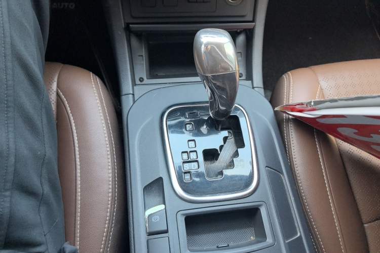 Used BYD S7 2015 2.0T Upgraded Automatic Flagship Version Gear Lever