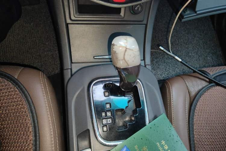 Used BYD S7 2015 2.0T Upgraded Automatic Luxury Version Gear Lever