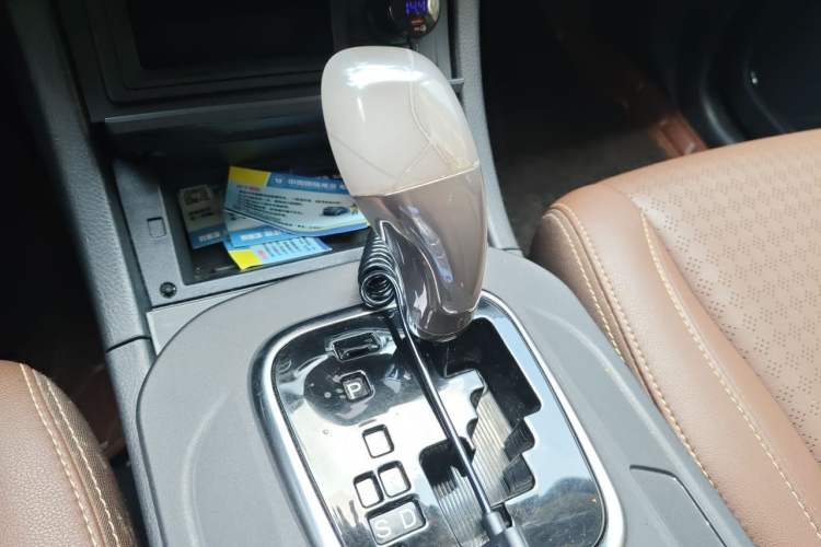 Used BYD S7 2015 2.0T Upgraded Automatic Luxury Version Gear Lever