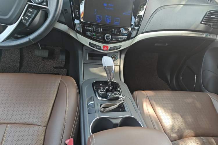 Used BYD S7 2015 2.0T Upgraded Automatic Luxury Version Gear Lever