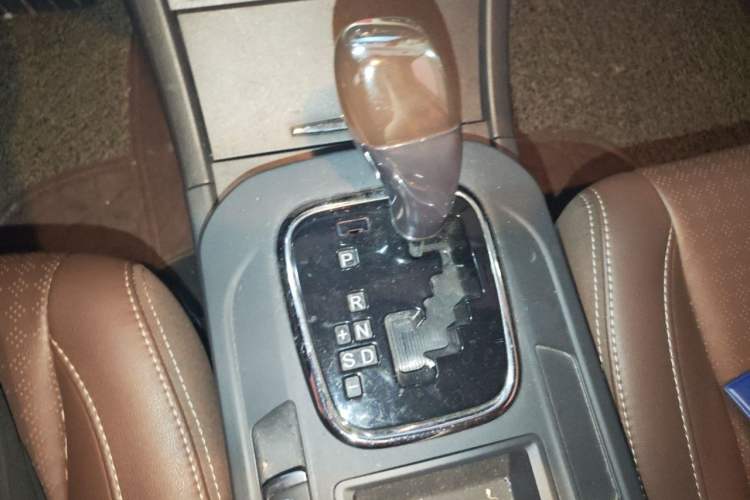 Used BYD S7 2015 2.0T Upgraded Automatic Flagship Version Gear Lever