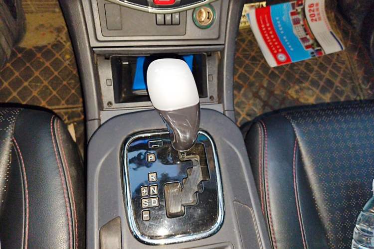 Used BYD S7 2015 2.0T Automatic Flagship Edition Gear Lever
