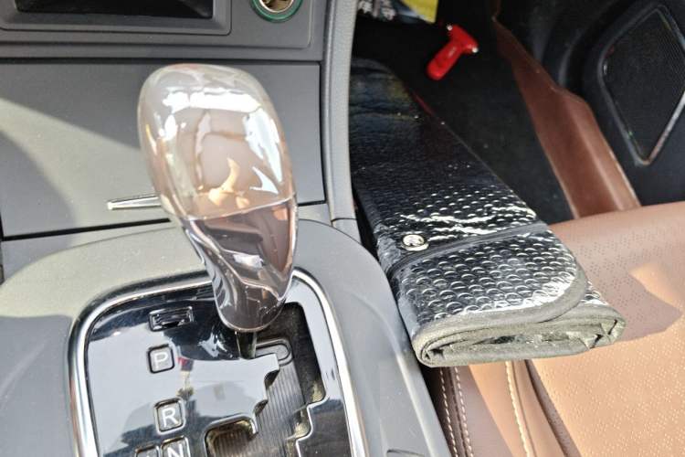 Used BYD S7 2015 2.0T Upgraded Automatic Luxury Version Gear Lever