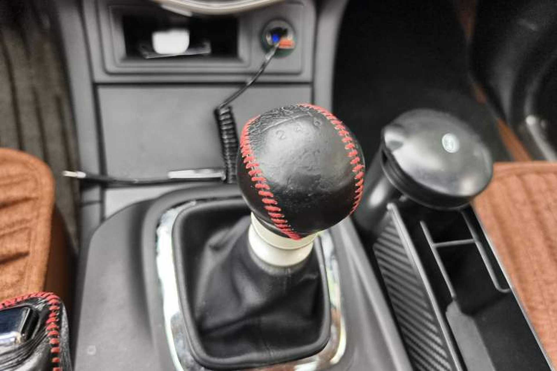 Used BYD S7 2015 1.5T Upgraded Manual Luxury Model Gear Lever