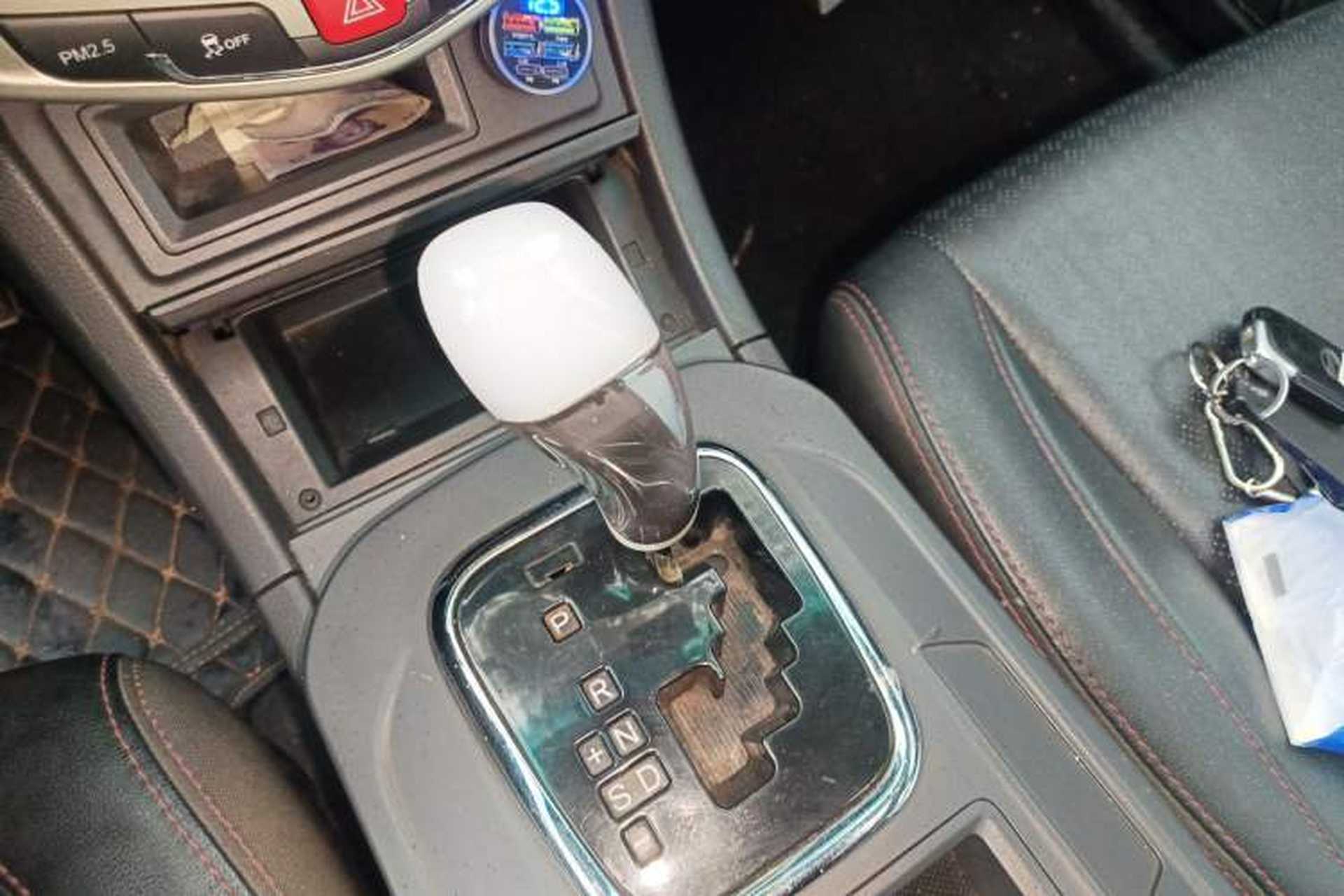 Used BYD S7 2015 2.0T Upgraded Automatic Luxury Version Gear Lever