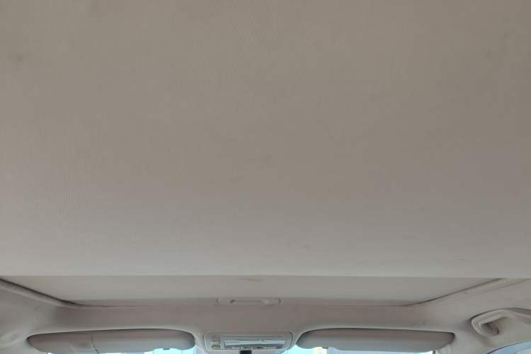 Used BYD S7 2015 2.0T Upgraded Automatic Luxury Version Headliner