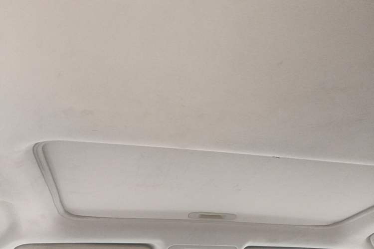 Used BYD S7 2015 2.0T Upgraded Automatic Luxury Version Headliner