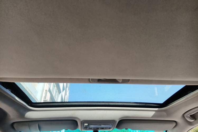 Used BYD S7 2015 2.0T Automatic Prestige Model Headliner