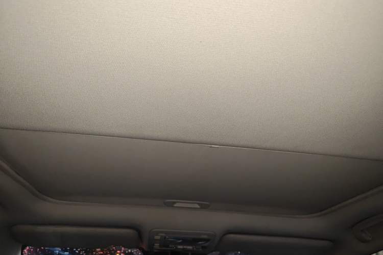 Used BYD S7 2015 2.0T Upgraded Automatic Luxury Version Headliner