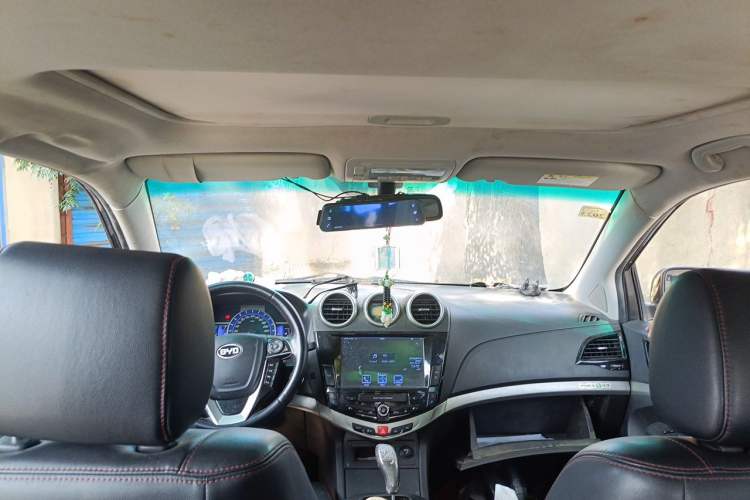 Used BYD S7 2015 2.0T Automatic Prestige Model Headliner