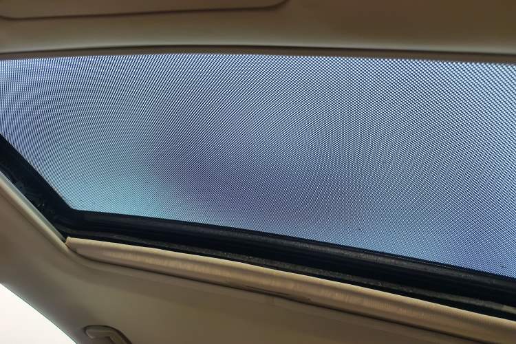 Used BYD S7 2015 2.0T Upgraded Automatic Luxury Version Headliner