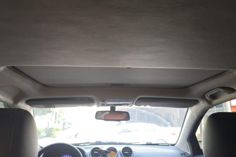 Used BYD S7 2015 2.0T Upgraded Automatic Luxury Version Headliner