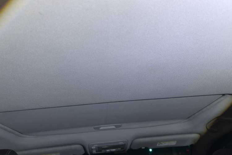 Used BYD S7 2015 2.0T Automatic Prestige Model Headliner