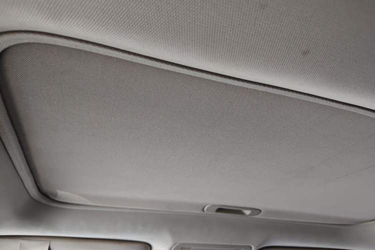 Used BYD S7 2015 2.0T Upgraded Automatic Luxury Version Headliner