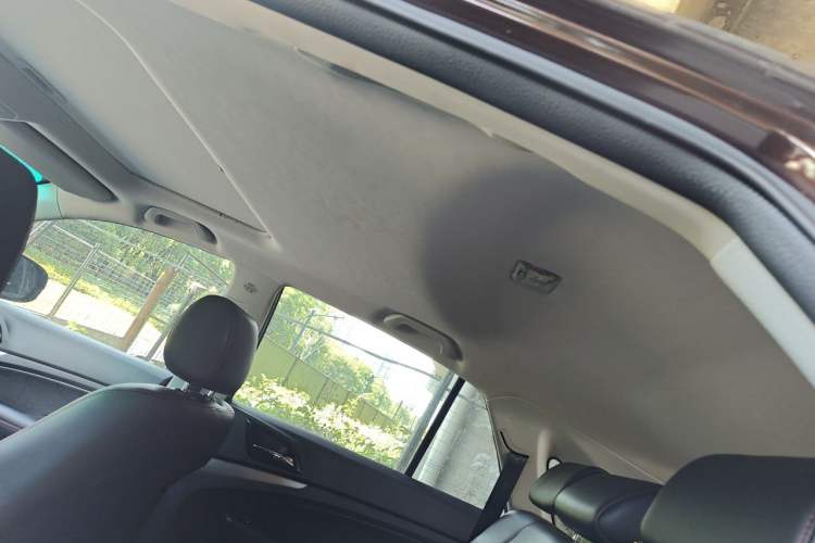Used BYD S7 2015 2.0T Automatic Flagship Edition Headliner