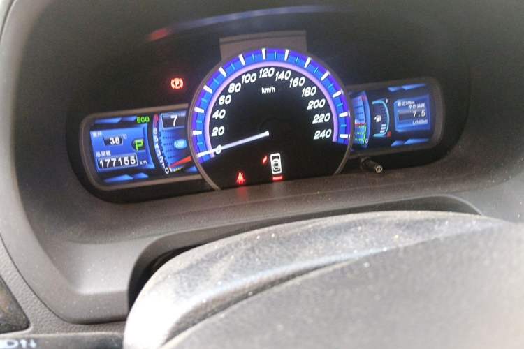Used BYD S7 2015 2.0T Upgraded Automatic Luxury Version Instrument Cluster