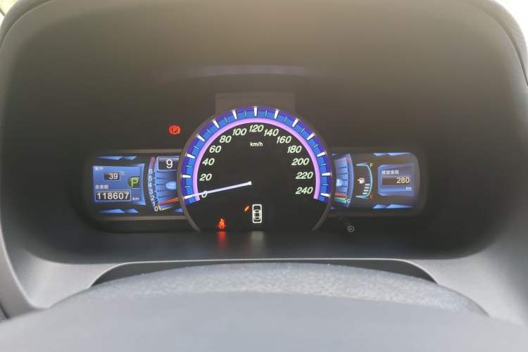 Used BYD S7 2015 2.0T Upgraded Automatic Luxury Version Instrument Cluster