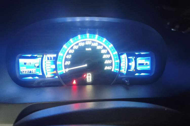 Used BYD S7 2015 2.0T Upgraded Automatic Luxury Version Instrument Cluster