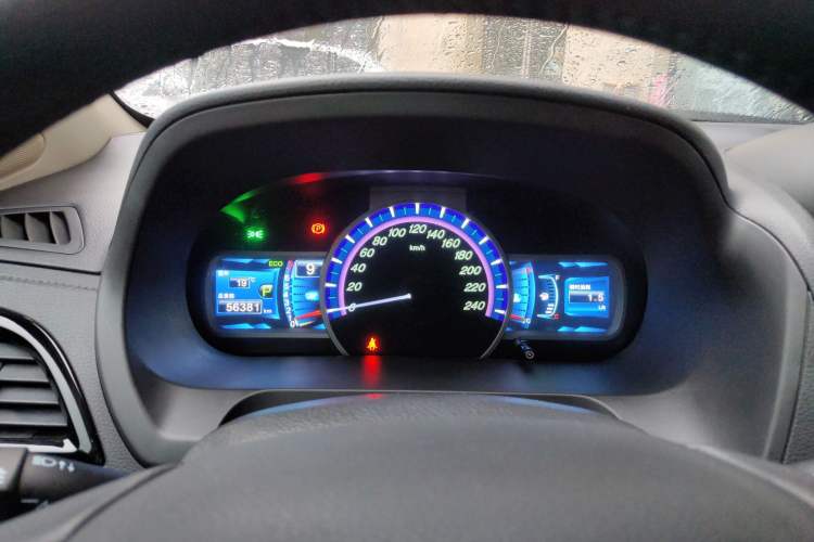 Used BYD S7 2015 2.0T Upgraded Automatic Luxury Version Instrument Cluster