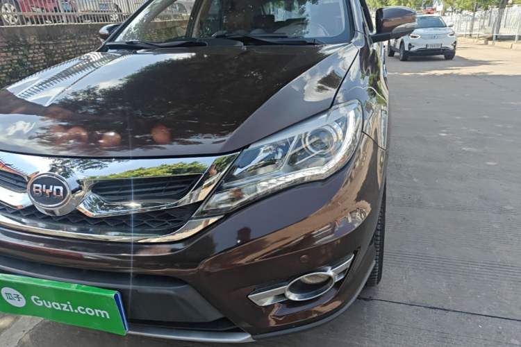 Used BYD S7 2015 2.0T Upgraded Automatic Luxury Version Left Front Headlight