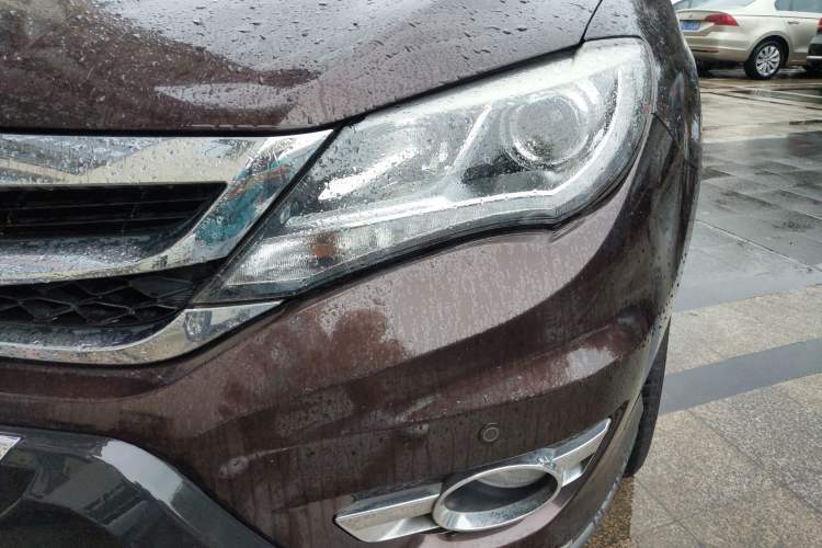 Used BYD S7 2015 2.0T Upgraded Automatic Luxury Version Left Front Headlight