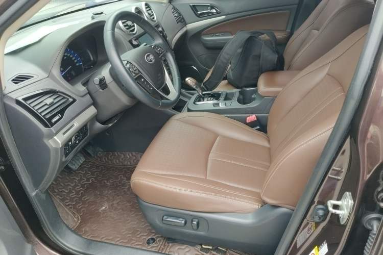Used BYD S7 2015 2.0T Upgraded Automatic Luxury Version Left Front Seat