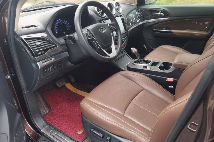 Used BYD S7 2015 2.0T Automatic Prestige Model Left Front Seat