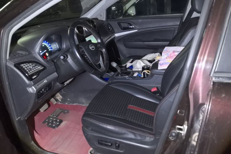 Used BYD S7 2015 2.0T Automatic Prestige Model Left Front Seat