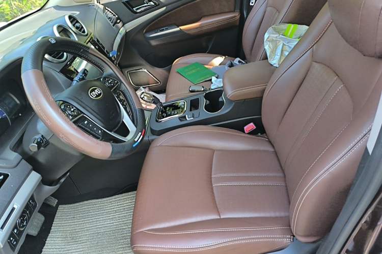 Used BYD S7 2015 2.0T Upgraded Automatic Luxury Version Left Front Seat