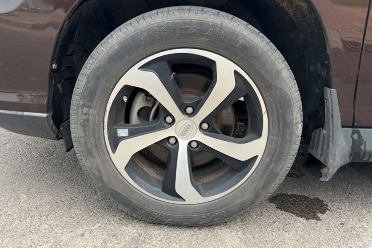 Used BYD S7 2015 2.0T Upgraded Automatic Luxury Version Left Front Wheel Hub