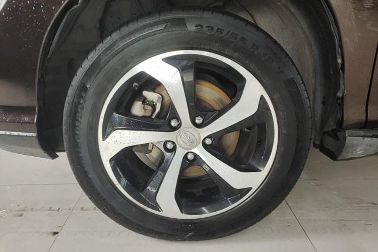 Used BYD S7 2015 2.0T Automatic Flagship Edition Left Front Wheel Hub