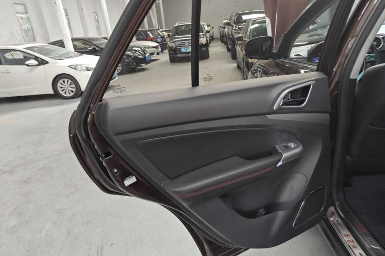 Used BYD S7 2015 2.0T Automatic Prestige Model Left Rear Door Interior